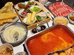 招牌柳州螺蛳汤与酸汤鸳鸯锅-螺大喜螺蛳粉火锅(雍和宫店)