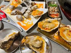 -围炉肉舍•炭烤活鳗•丹东海鲜烤肉(步行街店)