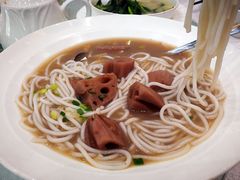 牛骨莲藕汤濑粉-鹅城