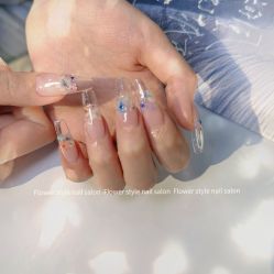 -花系美·美甲美睫精品店