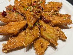 -铜锣湾·有麝自然香(渝北财富中心店)