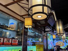 -川流不息·地道川菜·小龙虾(新松江路店)