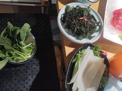 -洪氏嗨捞·广东猪肚鸡·椰子鸡火锅(西咸万象城店)