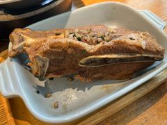 -蜜桃餐厅·伴山(湖滨商业街店)