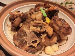 无国界牛尾煲-福院