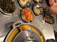 -哈哈碳都·牛肋条无限自助烤肉(台江万达店)