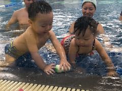 -蓝旗亲子游泳(范湖万达广场店)