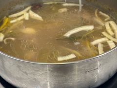 -喃喃椰·糟粕醋·椰子鸡火锅(七堡花园店)
