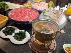 -海鲨湾海鲜会馆(百家湖1912店)