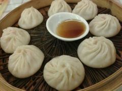 鲜肉小笼-老上海城隍庙小吃(苏州街店)