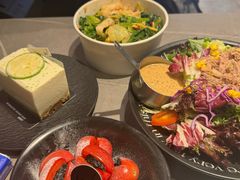 -W COLLECTIVE  DESSERT SHOP