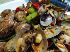 -休记光头香辣蟹干锅店(衣冠庙店)