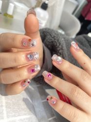 -UGIRL有个美甲