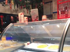 自助取餐区-亚马逊环球美食百汇(新城吾悦广场店)