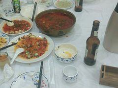 -乡土特色.冷锅鱼.牦牛肉汤锅