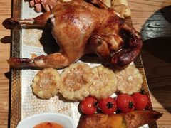 楼兰烤鸡拼盘-幸福的烤包子·新疆菜