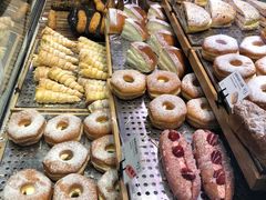 -巴黎贝甜(大宁国际商业广场店)