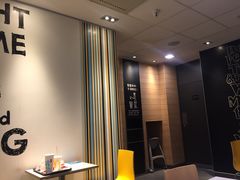 -麦当劳(世界城广场店)