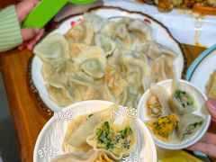 -东来菜馆•手抓海鲜家常菜•海鲜锅贴(鸽子窝店)