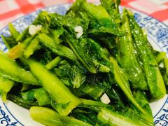 -黄记煌三汁焖锅(新佳丽江汉路店)