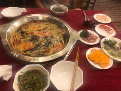 -山城年华老火锅(玉林店)