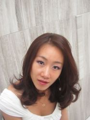 温柔大气的中发女孩-美秀造型