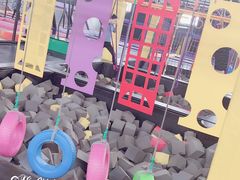 -嘿哟动霸CHUA·新潮玩运动娱乐中心·蹦床滑冰团建乐园