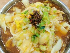 -白阿婆过油肉拌面·大盘鸡