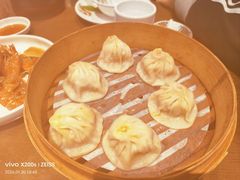 招牌蟹黄鲜肉小笼馒头-南翔馒头店(豫园店)