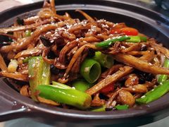 干煸茶树菇-回锦轩(泉园店)
