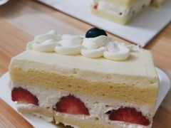积慕草莓奶油蛋糕-积慕Cake(解放大道店)