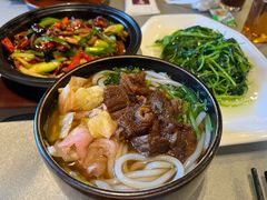 花溪牛肉粉-黔香阁·味(花木店)