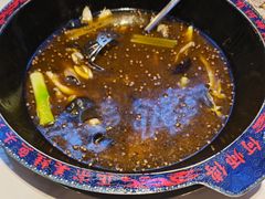 -何师傅美蛙鱼头(汉街店)