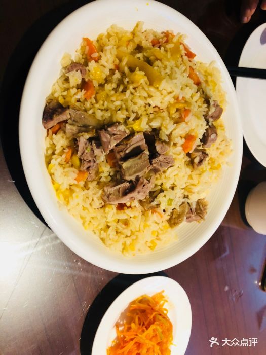 羊腱子手抓饭