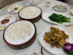 金鲷鱼生及配料-寻味顺德·南记酒家·传统顺德菜·鱼生(广源路店)