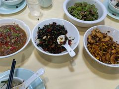 -笨罗卜浏阳菜馆(龙华鹏润达店)