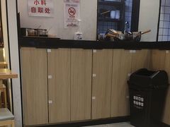 -魔都三兄弟酸辣粉·蘸卤炸串(虹桥万科店)