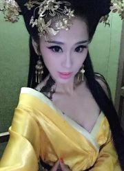-盘子女人坊生日照·摄影馆(华强店)