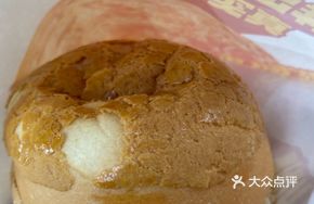 Authentic Pineapple Bun with Butter