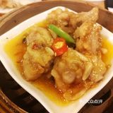 早八点刚过，已经开始排队了，点了几份推荐菜