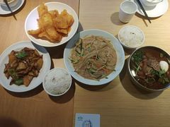 -关东小磨东北菜(上海长风大悦城店)