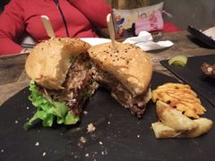 -HIGH FIVE哈福手工汉堡(桂林路店)