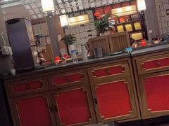 -闫府私房菜(恒隆店)