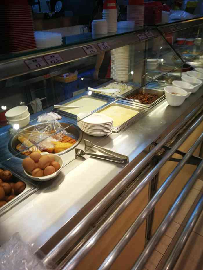 亚惠美食(天津街店)-"天津街亚惠美食快餐店位于大连市中山区天津.