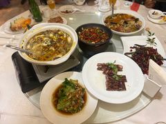 -九尊食上(生态园林酒店)