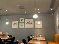 -POKEE VIA&Brunch·维娅(重庆来福士店)