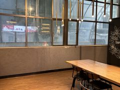 -瑞幸咖啡(纽宾凯酒店新华路店)