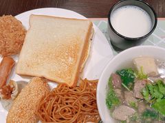 -国际青年会议酒店