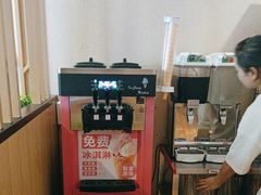 -彤德莱火锅(果园路店)
