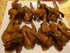 招牌烤乳鸽-石岐佬中山菜馆(张溪店)